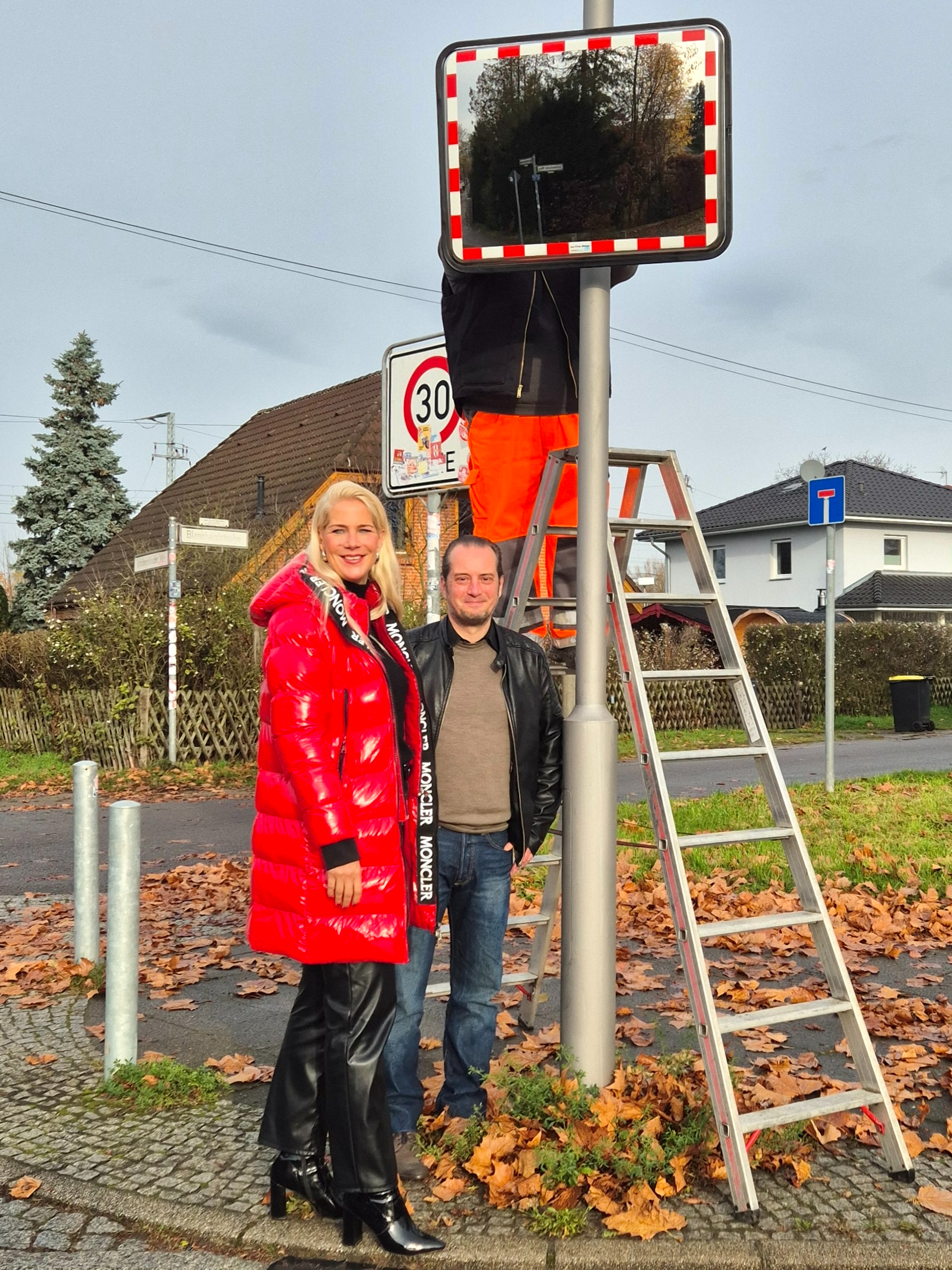 Bildunterschrift: Manuela Anders-Granitzki (Bezirksstadtrtin fr Ordnung und ffentlicher Raum) & Johannes Kraft MdA;
Bildrechte: Johannes Kraft 
