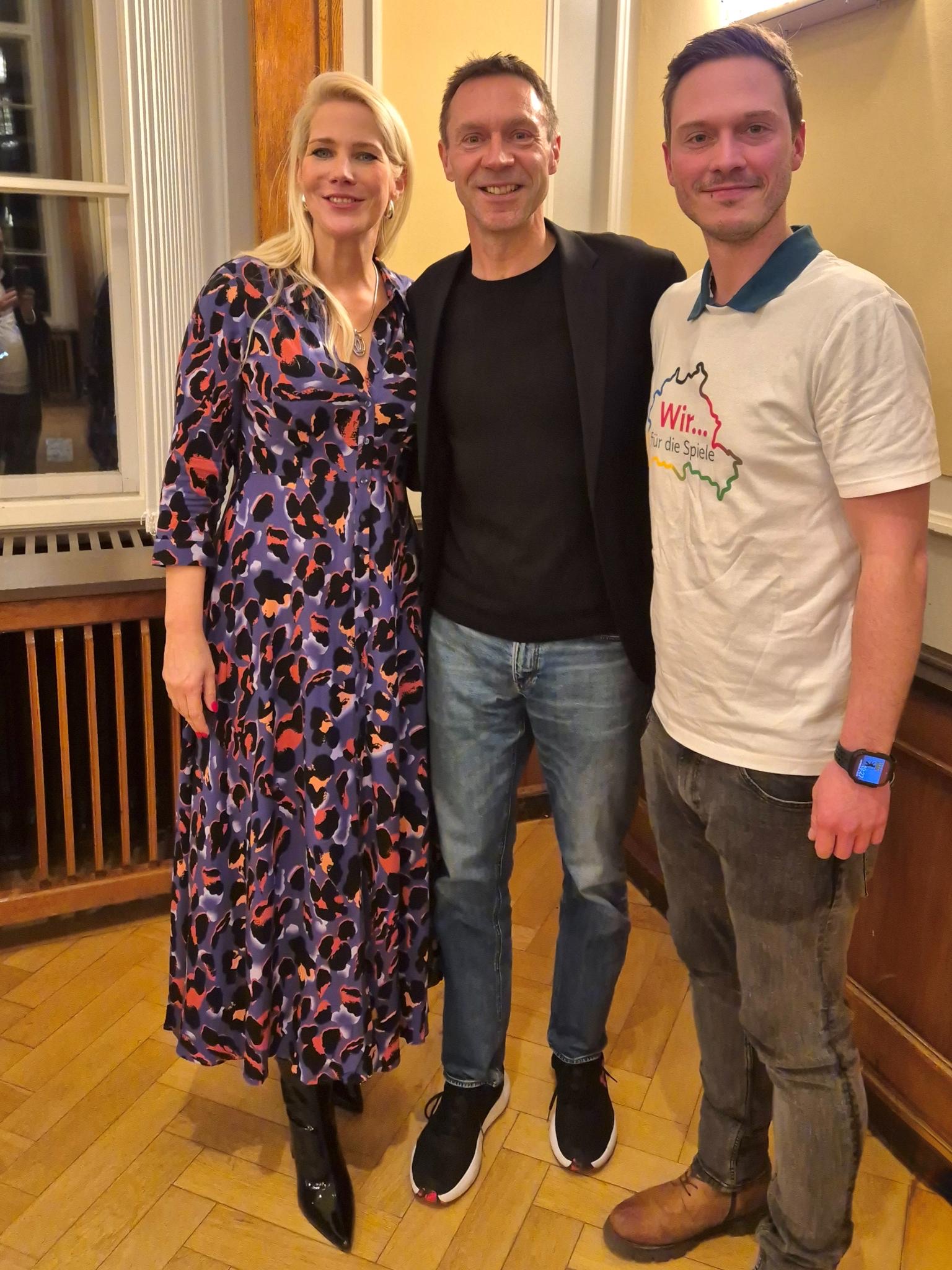 Bildunterschrift: Bezirksstadtr�tin Manuela Anders-Granitzki (CDU), Jens Voigt, David Paul (CDU) (v.l.n.r.); mBildrechte: CDU-Fraktion Pankow 
 
